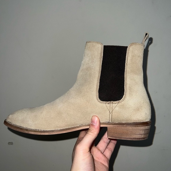 Urban Outfitters Dress Chelsea Boots - Picture 4 of 11